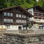 Hotel Weisses Kreuz 3*