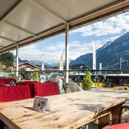 Weisses Kreuz Szálloda Brienz