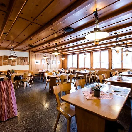 Hotel Weisses Kreuz Hotel