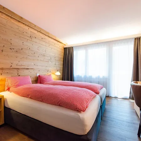 Weisses Kreuz Hotel 3*