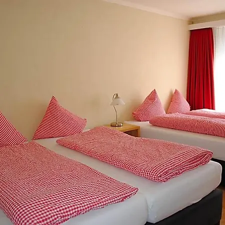 Otel Weisses Kreuz 3*