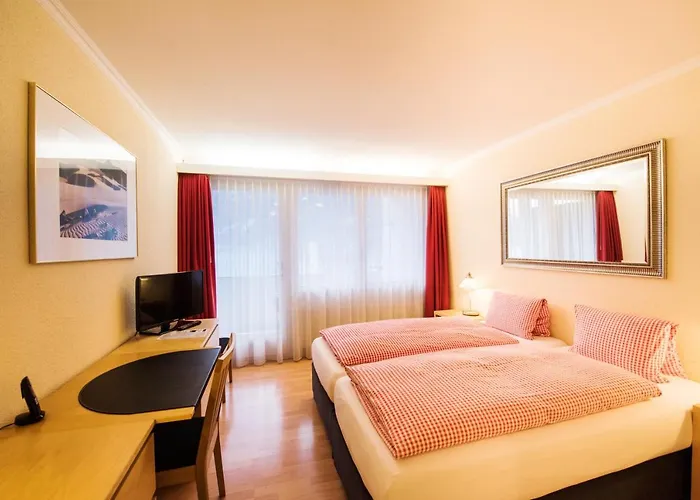 Hotel Weisses Kreuz Hotel 3*