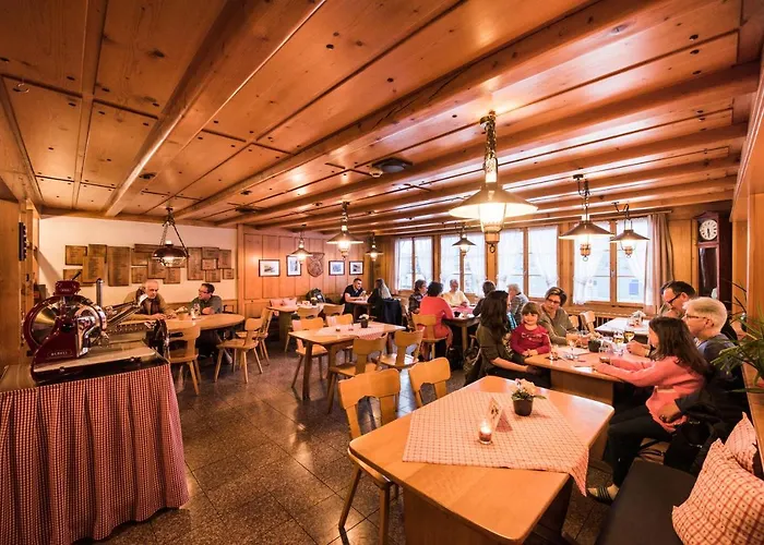 Hotel Weisses Kreuz Hotel 3*