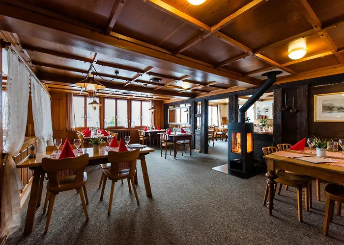 Hotel Weisses Kreuz Hotel 3*