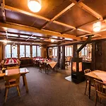Hotel Weisses Kreuz 3*