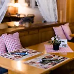 Hotel Weisses Kreuz 3*