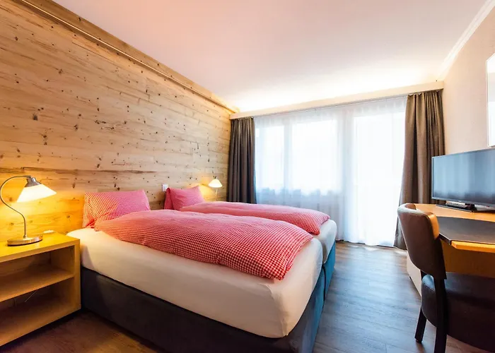 Weisses Kreuz Hotel 3*