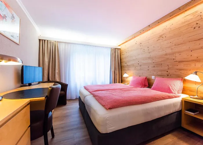 Hotel Weisses Kreuz 3*