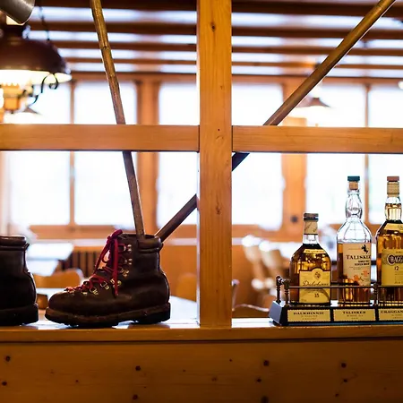 ホテル ヴァイセス クロイツ