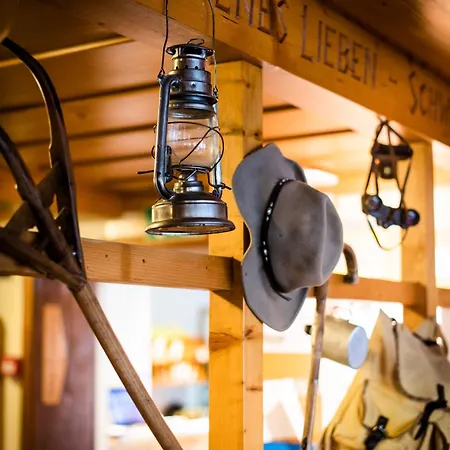 ホテル ヴァイセス クロイツ